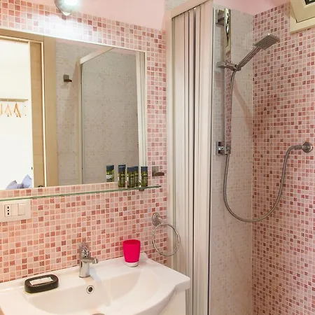 Apartment Overbay - *